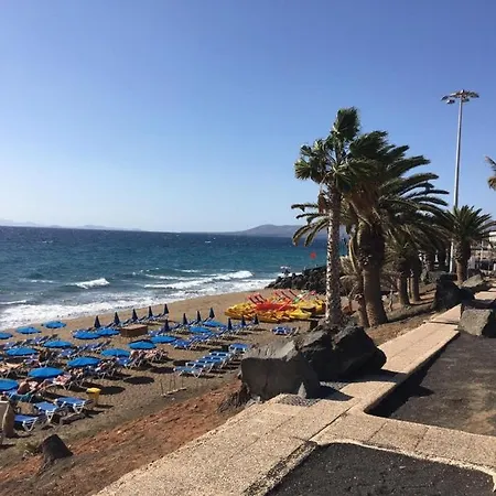 Puerto Del Carmen Sleeps 9 With Pool Air Con And Wifi *