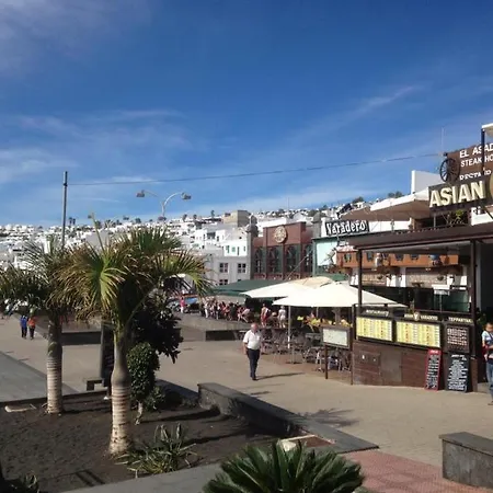 Puerto Del Carmen Sleeps 9 With Pool Air Con And Wifi فيلة