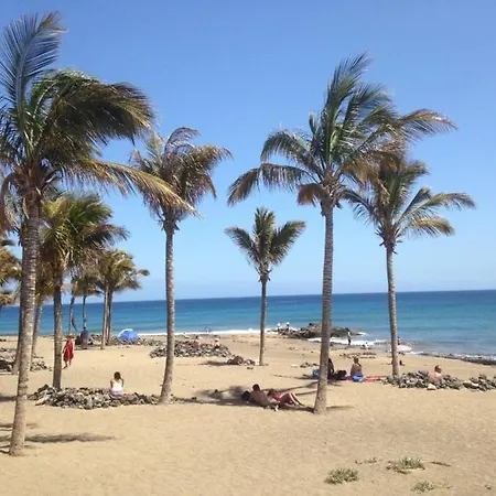 Puerto Del Carmen Sleeps 9 With Pool Air Con&wifi *